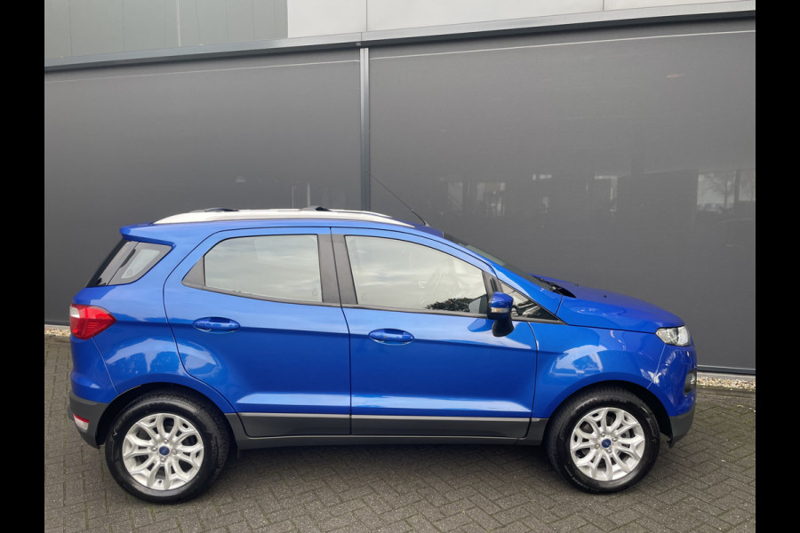 Ford EcoSport 1.5 Ti-VCT Titanium Achteruitrijcamera - Airco - Parkeersensoren achter - Keyless entry - Navigatie full map - dakrails - Mistlampen voor - Licht metalen velgen 16 inch - stuur leder Ford EcoSport 1.5 Ti-VCT Titanium Achteruitrijcamera - Airco - Parkeersensoren achter - Keyless entry - Navigatie full map - dakrails - Mistlampen voor - Licht metalen velgen 16 inch - stuur leder