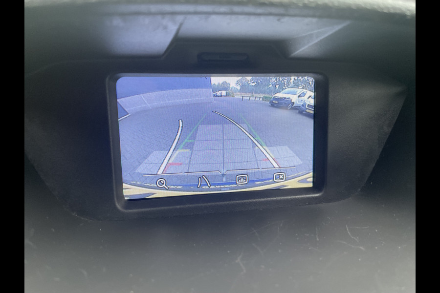 Ford EcoSport 1.5 Ti-VCT Titanium Achteruitrijcamera - Airco - Parkeersensoren achter - Keyless entry - Navigatie full map - dakrails - Mistlampen voor - Licht metalen velgen 16 inch - stuur leder Ford EcoSport 1.5 Ti-VCT Titanium Achteruitrijcamera - Airco - Parkeersensoren achter - Keyless entry - Navigatie full map - dakrails - Mistlampen voor - Licht metalen velgen 16 inch - stuur leder