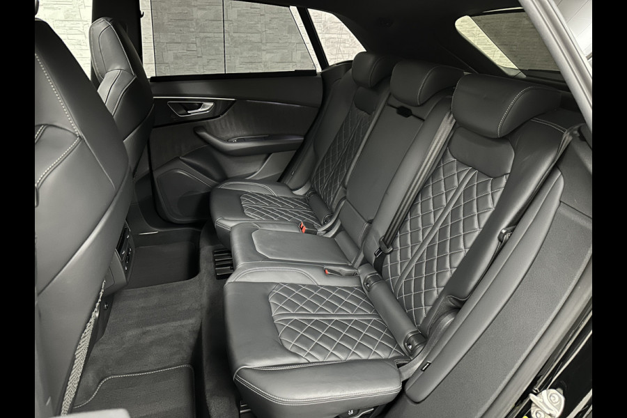 Audi Q8 60e 462pk Competition Plus | RS Seats | ACC | Panodak | 360 Camera | Nachtzicht | Softclose | 64700,= EX BTW | Headup | 2x Memory | Bank & Stuurverwarming | 22"| Trekhaak | Carplay | Standverwaming | Matrix Led | Lane & Side assist | Isolatieglas | Bovag Garantie.