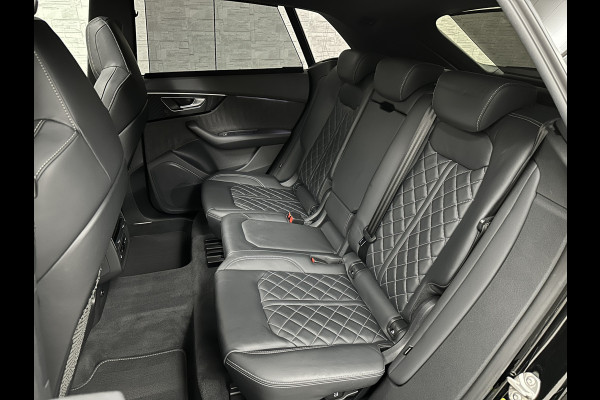 Audi Q8 60e 462pk Competition Plus | RS Seats | ACC | Panodak | 360 Camera | Nachtzicht | Softclose | 64700,= EX BTW | Headup | 2x Memory | Bank & Stuurverwarming | 22"| Trekhaak | Carplay | Standverwaming | Matrix Led | Lane & Side assist | Isolatieglas | Bovag Garantie.
