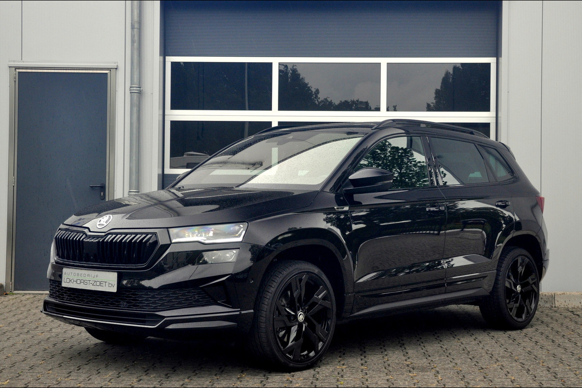 Škoda Karoq 1.5 TSI ACT Sportline Business Automaat | Pano | ACC | Trekhaak