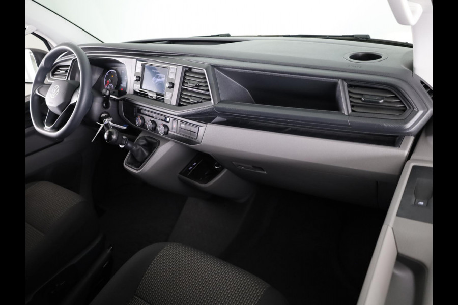 Volkswagen Transporter 2.0 TDI L2H3 28 110 PK | Verlengde garantie | Navigatie via app | Trekhaak | Parkeersensoren | Cruise control | Volkswagen Transporter 2.0 TDI L2H3 28 110 PK | Verlengde garantie | Navigatie via app | Trekhaak | Parkeersensoren | Cruise control |