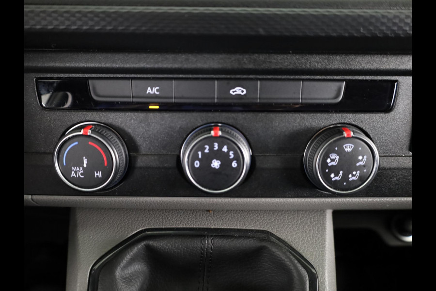 Volkswagen Transporter 2.0 TDI L2H3 28 110 PK | Verlengde garantie | Navigatie via app | Trekhaak | Parkeersensoren | Cruise control | Volkswagen Transporter 2.0 TDI L2H3 28 110 PK | Verlengde garantie | Navigatie via app | Trekhaak | Parkeersensoren | Cruise control |