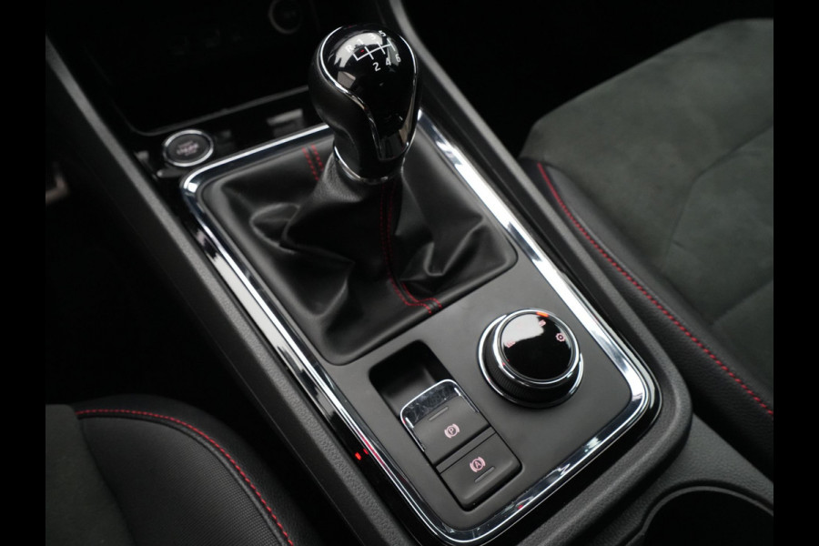 Seat Ateca 1.5 TSI 150pk FR Business Intense Navigatie 360 Camera Carplay Parkassist 134