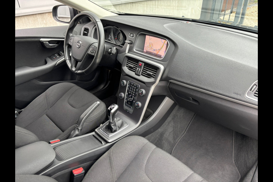 Volvo V40 2.0 T2 Inscription / Navigatie