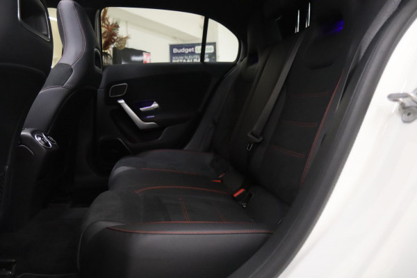 Mercedes-Benz A-Klasse AMG 35 4MATIC PANO/CAM/BURM/BLINDESPOT/NIGHTPAKET/BOMVOL