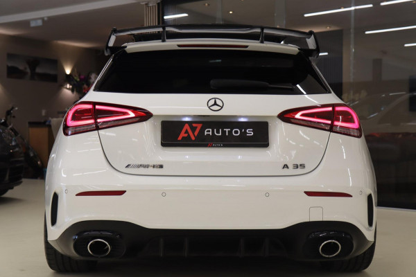 Mercedes-Benz A-Klasse AMG 35 4MATIC PANO/CAM/BURM/BLINDESPOT/NIGHTPAKET/BOMVOL