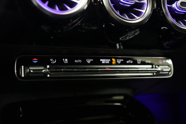 Mercedes-Benz A-Klasse AMG 35 4MATIC PANO/CAM/BURM/BLINDESPOT/NIGHTPAKET/BOMVOL