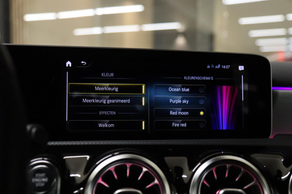 Mercedes-Benz A-Klasse AMG 35 4MATIC PANO/CAM/BURM/BLINDESPOT/NIGHTPAKET/BOMVOL