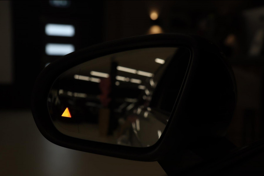 Mercedes-Benz A-Klasse AMG 35 4MATIC PANO/CAM/BURM/BLINDESPOT/NIGHTPAKET/BOMVOL