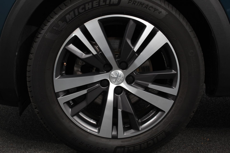 Peugeot 3008 1.2 PureTech 130pk Automaat Allure Navigatie Climate Control Parkeer sensoren Camera