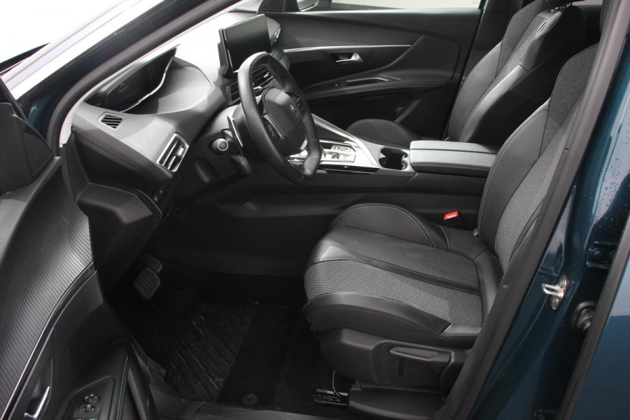 Peugeot 3008 1.2 PureTech 130pk Automaat Allure Navigatie Climate Control Parkeer sensoren Camera