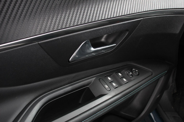 Peugeot 3008 1.2 PureTech 130pk Automaat Allure Navigatie Climate Control Parkeer sensoren Camera