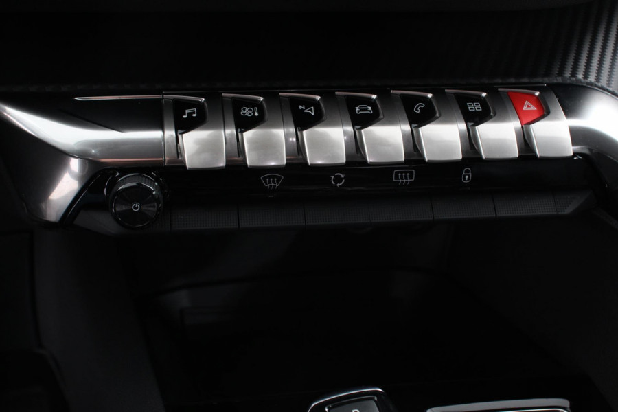 Peugeot 3008 1.2 PureTech 130pk Automaat Allure Navigatie Climate Control Parkeer sensoren Camera
