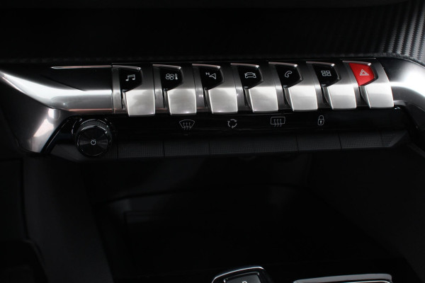 Peugeot 3008 1.2 PureTech 130pk Automaat Allure Navigatie Climate Control Parkeer sensoren Camera