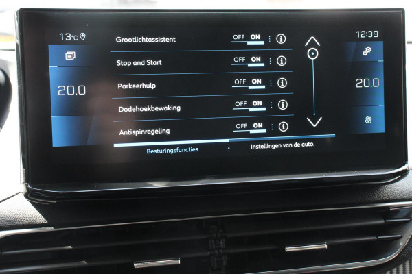 Peugeot 3008 1.2 PureTech 130pk Automaat Allure Navigatie Climate Control Parkeer sensoren Camera