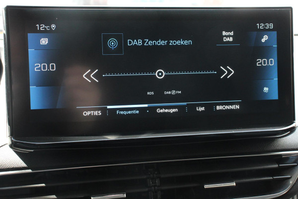 Peugeot 3008 1.2 PureTech 130pk Automaat Allure Navigatie Climate Control Parkeer sensoren Camera