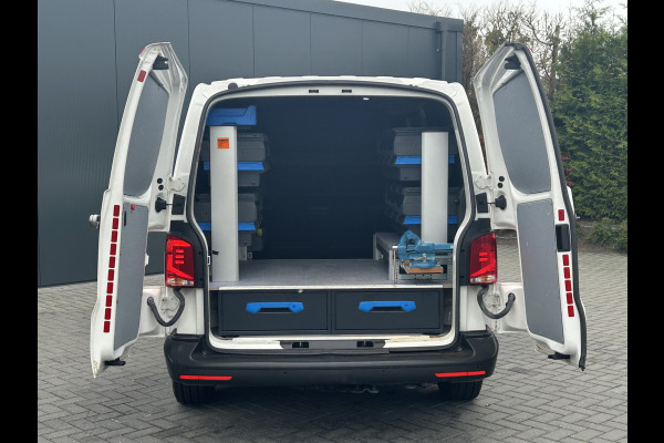 Volkswagen Transporter 2.0 TDI COMFORTLINE / L2H1 / 53.418 KM !! / SORTIMO INRICHTING / 1e EIG. / CAMERA / AIRCO / CRUISE / APPLE CARPLAY / PDC Volkswagen Transporter 2.0 TDI COMFORTLINE / L2H1 / 53.418 KM !! / SORTIMO INRICHTING / 1e EIG. / CAMERA / AIRCO / CRUISE / APPLE CARPLAY / PDC