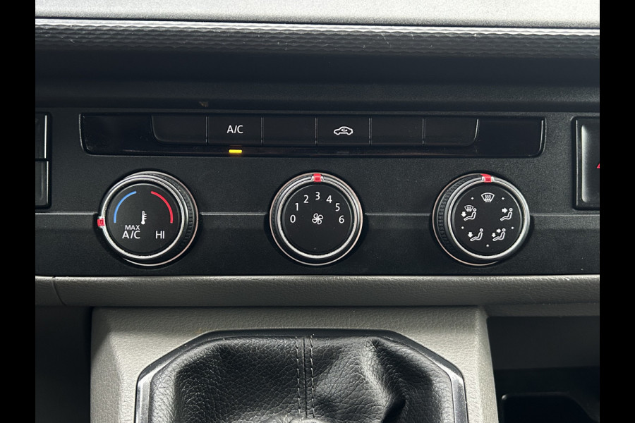 Volkswagen Transporter 2.0 TDI COMFORTLINE / L2H1 / 53.418 KM !! / SORTIMO INRICHTING / 1e EIG. / CAMERA / AIRCO / CRUISE / APPLE CARPLAY / PDC Volkswagen Transporter 2.0 TDI COMFORTLINE / L2H1 / 53.418 KM !! / SORTIMO INRICHTING / 1e EIG. / CAMERA / AIRCO / CRUISE / APPLE CARPLAY / PDC
