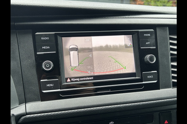 Volkswagen Transporter 2.0 TDI COMFORTLINE / L2H1 / 53.418 KM !! / SORTIMO INRICHTING / 1e EIG. / CAMERA / AIRCO / CRUISE / APPLE CARPLAY / PDC Volkswagen Transporter 2.0 TDI COMFORTLINE / L2H1 / 53.418 KM !! / SORTIMO INRICHTING / 1e EIG. / CAMERA / AIRCO / CRUISE / APPLE CARPLAY / PDC