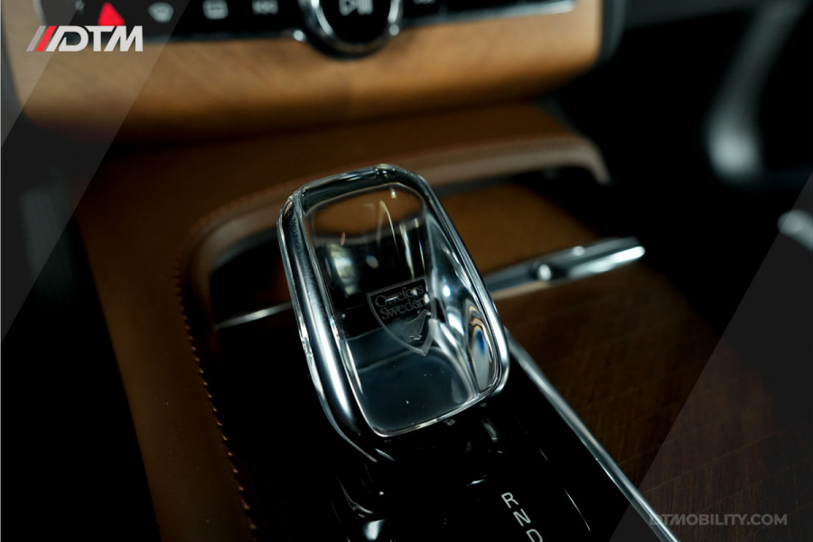 Volvo XC90 2.0 T8 AWD Inscription Intro | VOL | Luchtvering | Trekhaak | Panoramadak Volvo XC90 2.0 T8 AWD Inscription Intro | VOL | Luchtvering | Trekhaak | Panoramadak