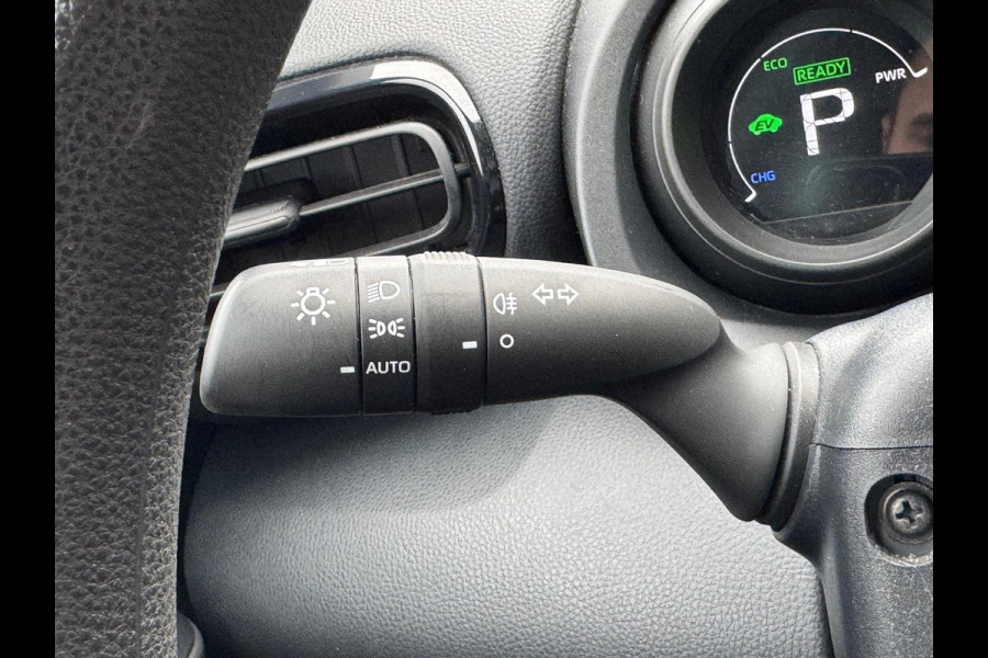 Toyota Yaris Cross 1.5 Hybrid Active Plus | 17 inch Lichtmetalen velgen, Apple CarPlay/Android Auto, Parkeercamera, Adaptive cruise control