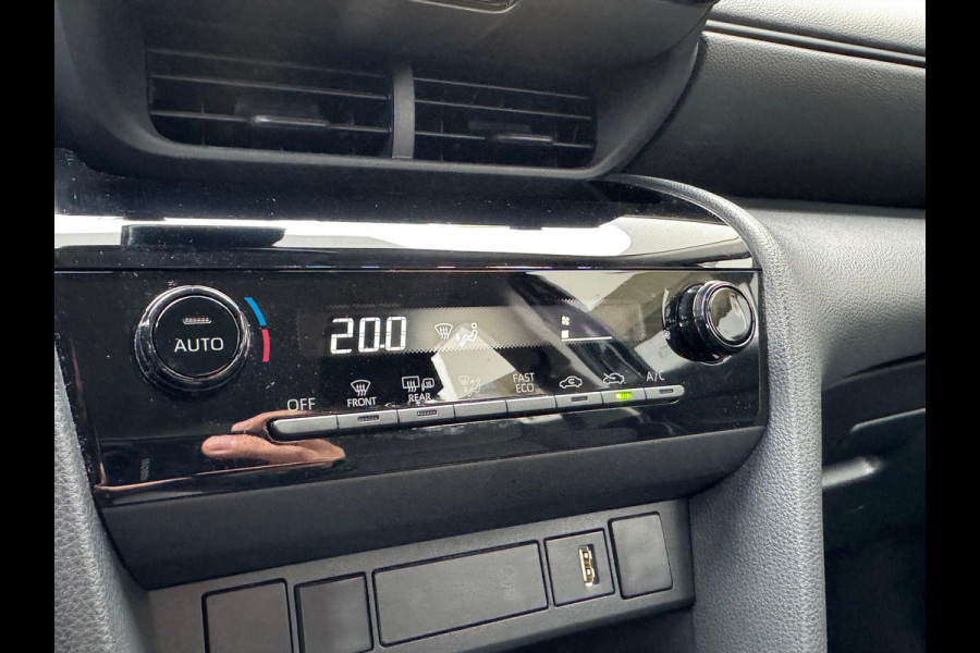 Toyota Yaris Cross 1.5 Hybrid Active Plus | 17 inch Lichtmetalen velgen, Apple CarPlay/Android Auto, Parkeercamera, Adaptive cruise control