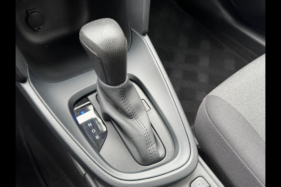 Toyota Yaris Cross 1.5 Hybrid Active Plus | 17 inch Lichtmetalen velgen, Apple CarPlay/Android Auto, Parkeercamera, Adaptive cruise control