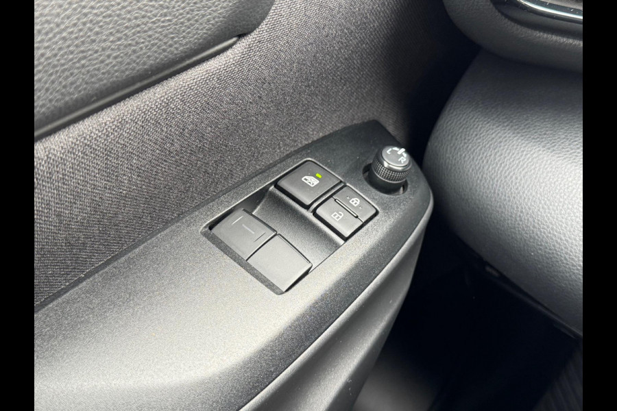 Toyota Yaris Cross 1.5 Hybrid Active Plus | 17 inch Lichtmetalen velgen, Apple CarPlay/Android Auto, Parkeercamera, Adaptive cruise control