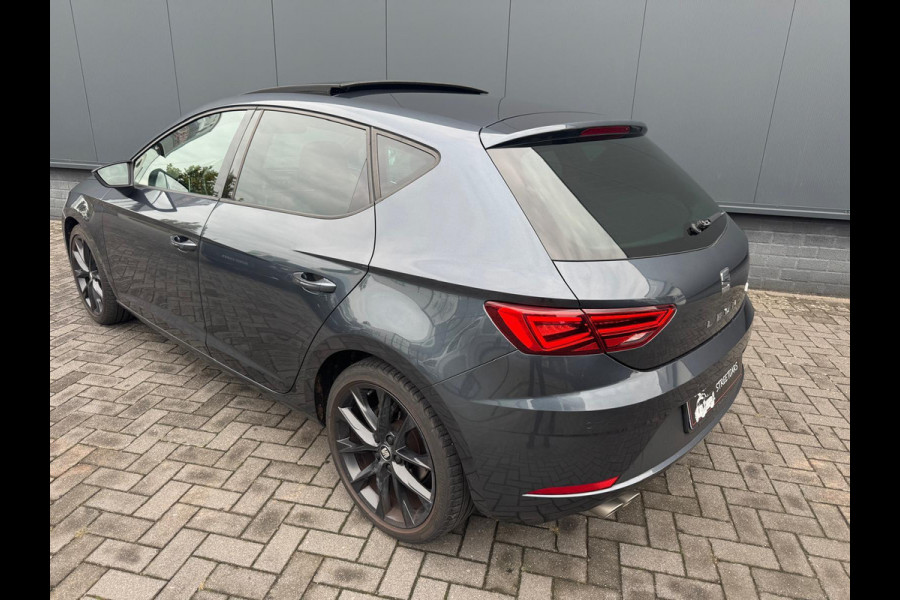 Seat Leon 1.5 TSI FR Ultimate Edition Black /Virtual /Pano Seat Leon 1.5 TSI FR Ultimate Edition Black /Virtual /Pano