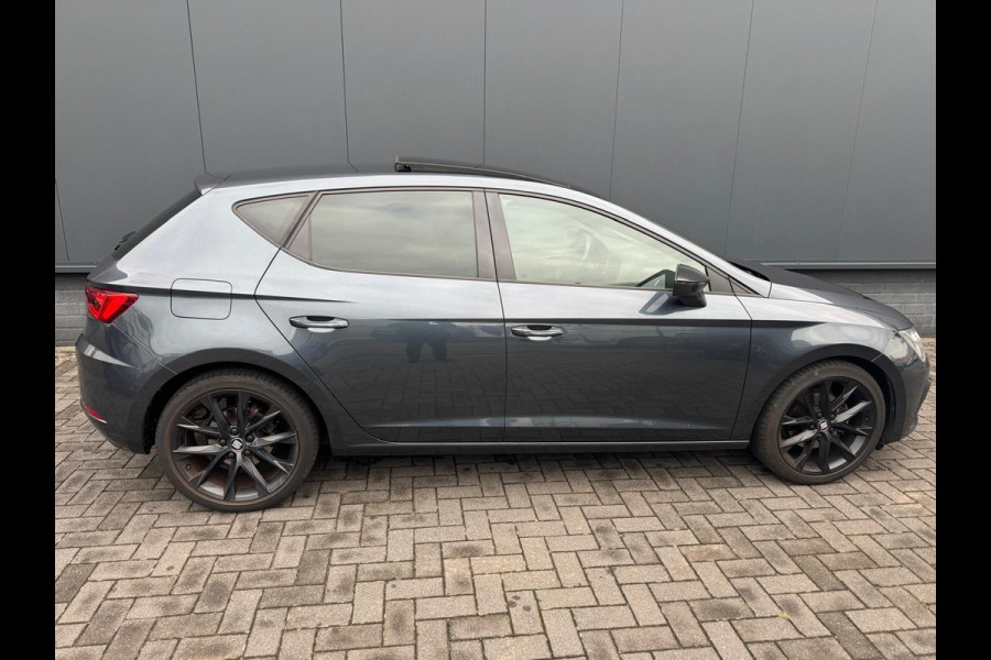 Seat Leon 1.5 TSI FR Ultimate Edition Black /Virtual /Pano Seat Leon 1.5 TSI FR Ultimate Edition Black /Virtual /Pano