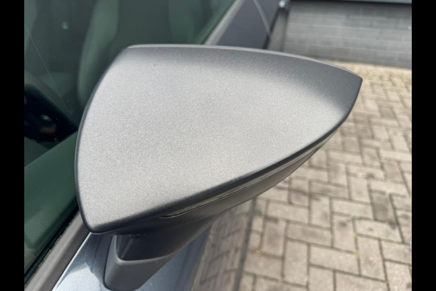 Seat Leon 1.5 TSI FR Ultimate Edition Black /Virtual /Pano Seat Leon 1.5 TSI FR Ultimate Edition Black /Virtual /Pano