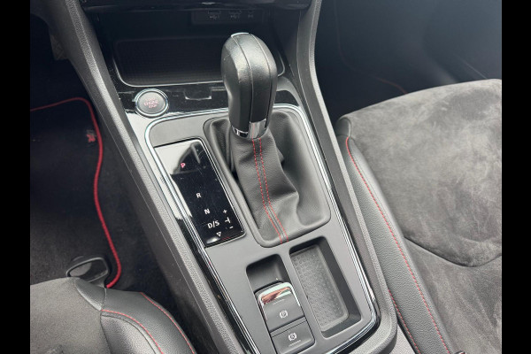Seat Leon 1.5 TSI FR Ultimate Edition Black /Virtual /Pano Seat Leon 1.5 TSI FR Ultimate Edition Black /Virtual /Pano