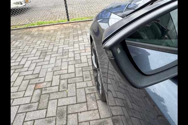 Seat Leon 1.5 TSI FR Ultimate Edition Black /Virtual /Pano Seat Leon 1.5 TSI FR Ultimate Edition Black /Virtual /Pano
