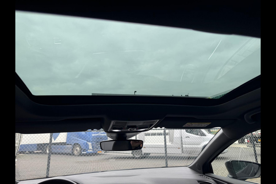 Seat Leon 1.5 TSI FR Ultimate Edition Black /Virtual /Pano Seat Leon 1.5 TSI FR Ultimate Edition Black /Virtual /Pano