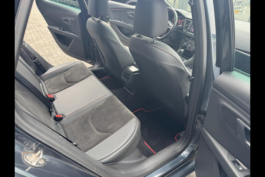 Seat Leon 1.5 TSI FR Ultimate Edition Black /Virtual /Pano Seat Leon 1.5 TSI FR Ultimate Edition Black /Virtual /Pano