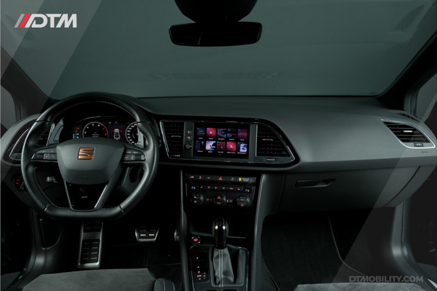Seat León ST 2.0TSI 4DRIVE CUPRA Ultimate | VOL | Maxton | Panoramadak Seat León ST 2.0TSI 4DRIVE CUPRA Ultimate | VOL | Maxton | Panoramadak