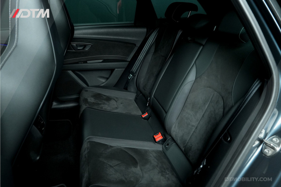 Seat León ST 2.0TSI 4DRIVE CUPRA Ultimate | VOL | Maxton | Panoramadak Seat León ST 2.0TSI 4DRIVE CUPRA Ultimate | VOL | Maxton | Panoramadak