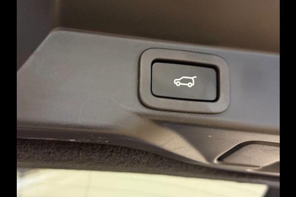 Land Rover Range Rover Sport 5.0 V8 SC SVR|PANO|576PK|VOL|INRUIL MOGELIJK