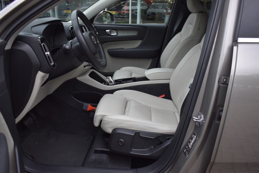 Volvo XC40 T5 262PK Plug-in Hybrid Inscription | Trekhaak | 1e eigenaar | BLIS | ACC | Leer | Camera | 19"LMV | Stoelverwarming Volvo XC40 T5 262PK Plug-in Hybrid Inscription | Trekhaak | 1e eigenaar | BLIS | ACC | Leer | Camera | 19"LMV | Stoelverwarming