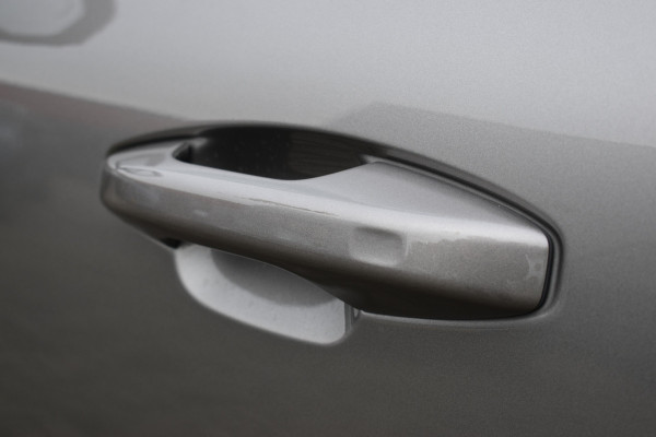 Volvo XC40 T5 262PK Plug-in Hybrid Inscription | Trekhaak | 1e eigenaar | BLIS | ACC | Leer | Camera | 19"LMV | Stoelverwarming Volvo XC40 T5 262PK Plug-in Hybrid Inscription | Trekhaak | 1e eigenaar | BLIS | ACC | Leer | Camera | 19"LMV | Stoelverwarming