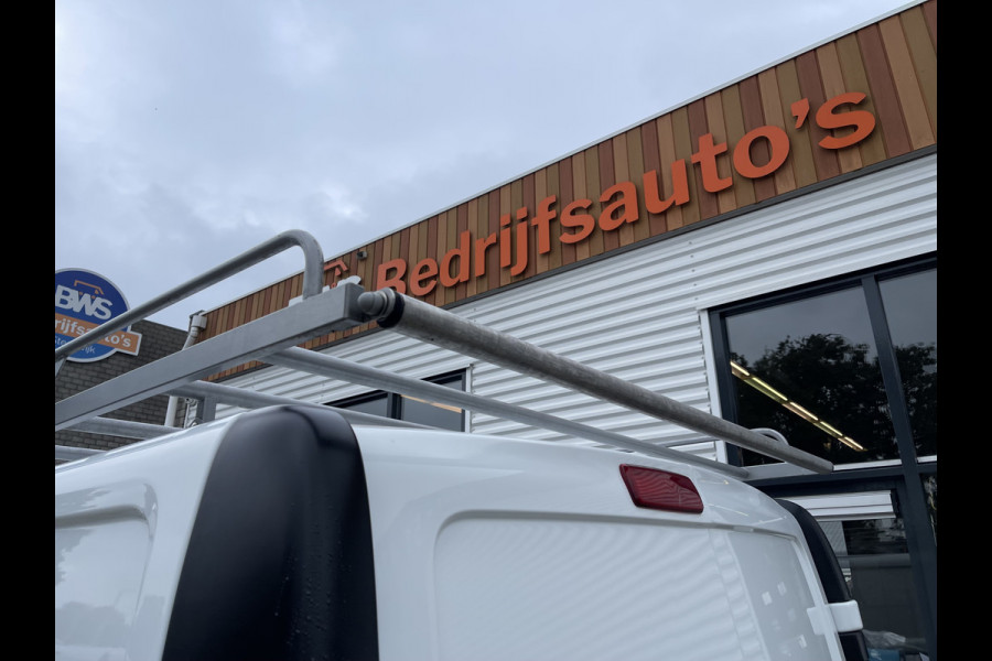 Opel Vivaro 1.6 CDTI 120pk L2H1 Edition / vaste prijs rijklaar € 11.950 ex btw / euro 6 diesel / lease vanaf € 201 / airco / cruise / navigatie / trekhaak / imperial !