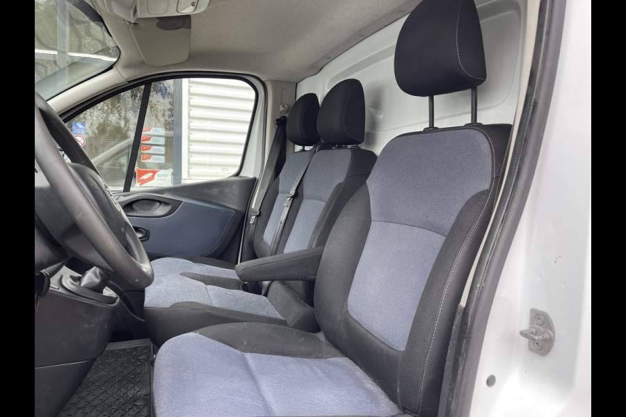 Opel Vivaro 1.6 CDTI 120pk L2H1 Edition / vaste prijs rijklaar € 11.950 ex btw / euro 6 diesel / lease vanaf € 201 / airco / cruise / navigatie / trekhaak / imperial !
