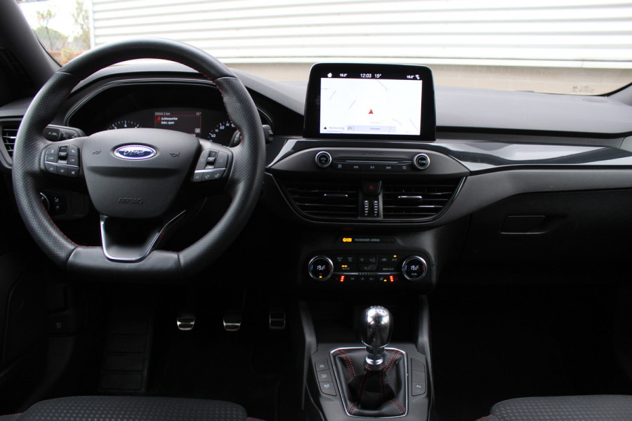 Ford FOCUS Wagon 1.5 EcoBoost 182PK ST-Line | Dealeronderhouden | Adaptieve Cruise | Winterpack | Navigatie Ford FOCUS Wagon 1.5 EcoBoost 182PK ST-Line | Dealeronderhouden | Adaptieve Cruise | Winterpack | Navigatie