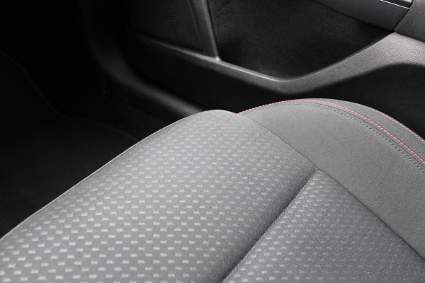 Ford FOCUS Wagon 1.5 EcoBoost 182PK ST-Line | Dealeronderhouden | Adaptieve Cruise | Winterpack | Navigatie Ford FOCUS Wagon 1.5 EcoBoost 182PK ST-Line | Dealeronderhouden | Adaptieve Cruise | Winterpack | Navigatie