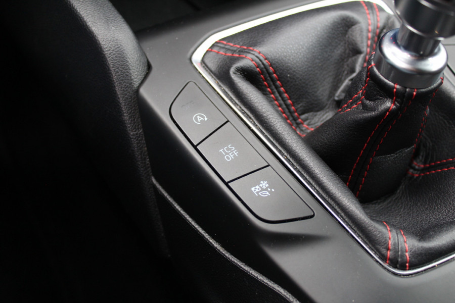 Ford FOCUS Wagon 1.5 EcoBoost 182PK ST-Line | Dealeronderhouden | Adaptieve Cruise | Winterpack | Navigatie Ford FOCUS Wagon 1.5 EcoBoost 182PK ST-Line | Dealeronderhouden | Adaptieve Cruise | Winterpack | Navigatie