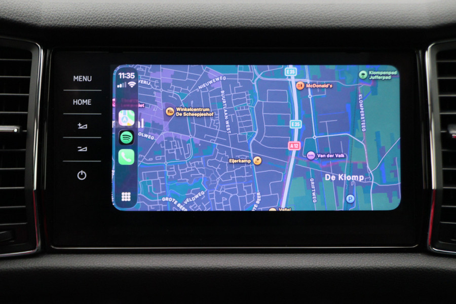 Škoda Kodiaq 1.4 TSI ACT Ambition Business 7p. Panoramadak, ACC, Camera, Apple Carplay, LED, DAB, Trekhaak, 18'' Škoda Kodiaq 1.4 TSI ACT Ambition Business 7p. Panoramadak, ACC, Camera, Apple Carplay, LED, DAB, Trekhaak, 18''