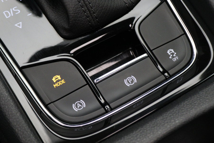 Škoda Kodiaq 1.4 TSI ACT Ambition Business 7p. Panoramadak, ACC, Camera, Apple Carplay, LED, DAB, Trekhaak, 18'' Škoda Kodiaq 1.4 TSI ACT Ambition Business 7p. Panoramadak, ACC, Camera, Apple Carplay, LED, DAB, Trekhaak, 18''