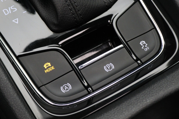 Škoda Kodiaq 1.4 TSI ACT Ambition Business 7p. Panoramadak, ACC, Camera, Apple Carplay, LED, DAB, Trekhaak, 18'' Škoda Kodiaq 1.4 TSI ACT Ambition Business 7p. Panoramadak, ACC, Camera, Apple Carplay, LED, DAB, Trekhaak, 18''