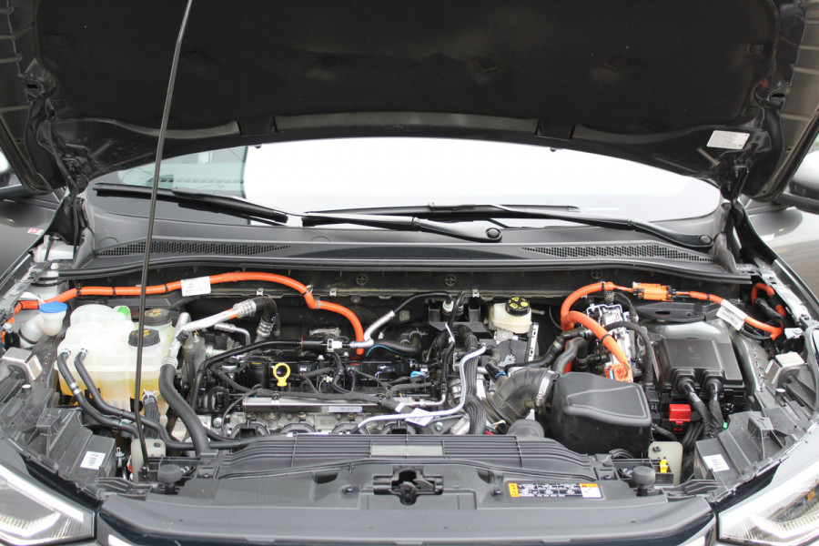 Ford Kuga 2.5-243pk PHEV ST-Line X. Trekgewicht 2.100kg ! Nieuw Model ! Van €. 54.937,- voor €. 43.735,- ! Trekgewicht van 2.100kg ! Ford Kuga 2.5-243pk PHEV ST-Line X. Trekgewicht 2.100kg ! Nieuw Model ! Van €. 54.937,- voor €. 43.735,- ! Trekgewicht van 2.100kg !